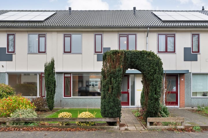 Graaf van Rechterenstraat 8 in Raalte foto