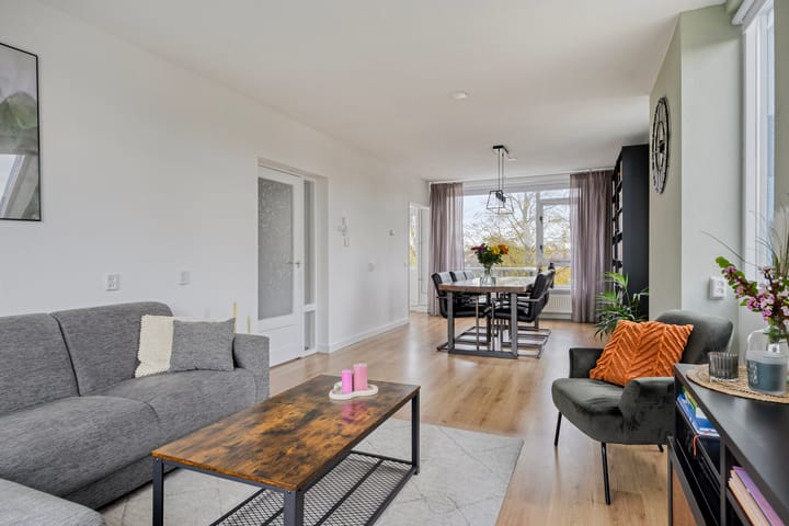 Graaf Willemlaan 100 in Hendrik-Ido-Ambacht foto