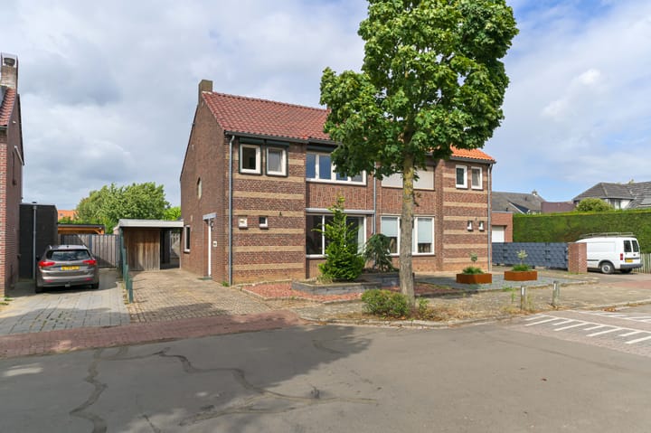 Graafschap Hornestraat 45 in Horn