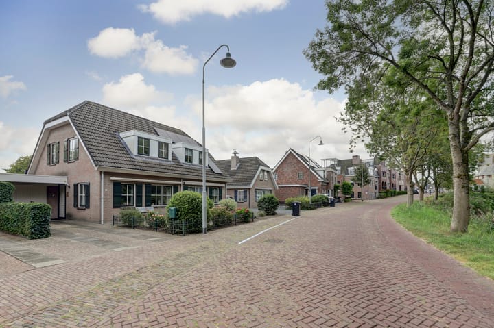 Grachtweg 3 in Zierikzee foto