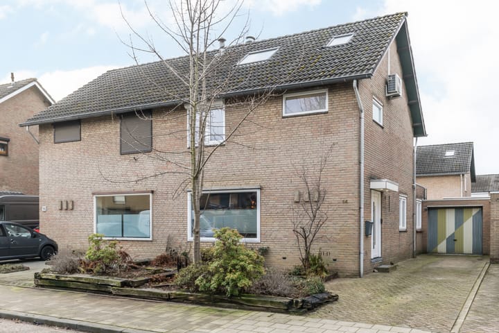 Graetheidelaan 14 in Urmond foto