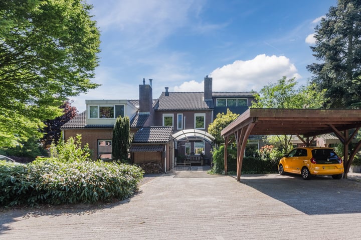 Grasmeent 6 in Almere foto