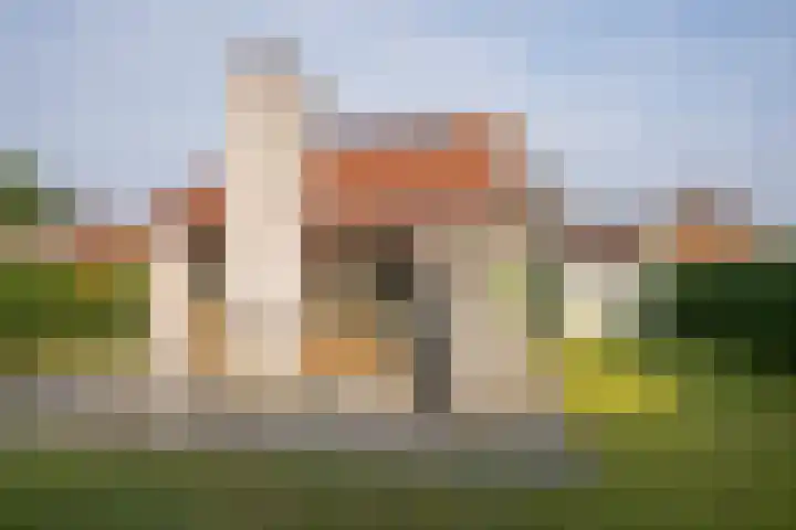 Grensweg 336 in Den Burg
