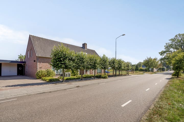 Grensweg 53c in Budel foto