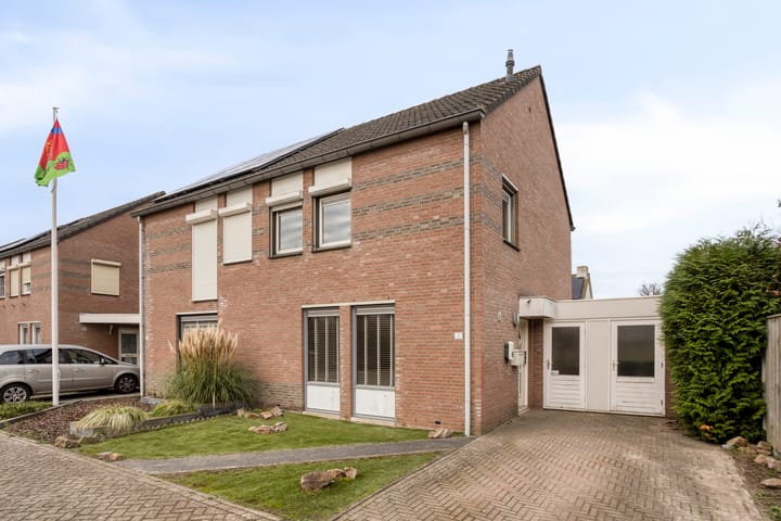 Grevenbroekstraat 11 in Kessel foto