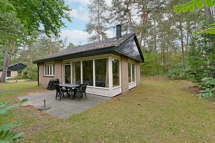 Grevenhout 21-172 in Uddel foto