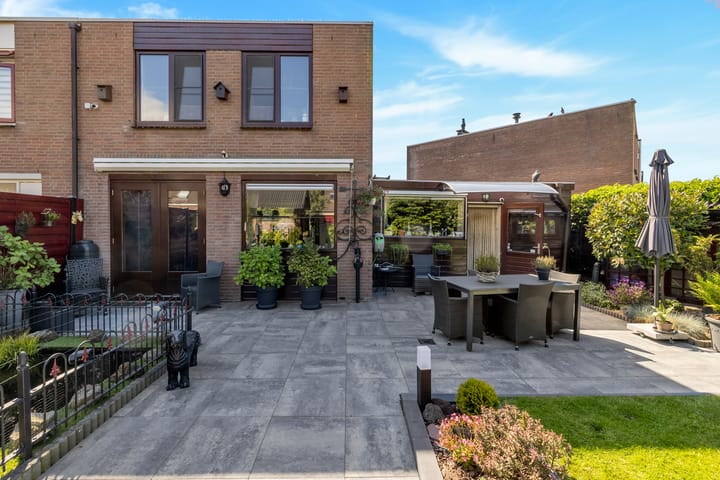 Griend 35 80 in Lelystad