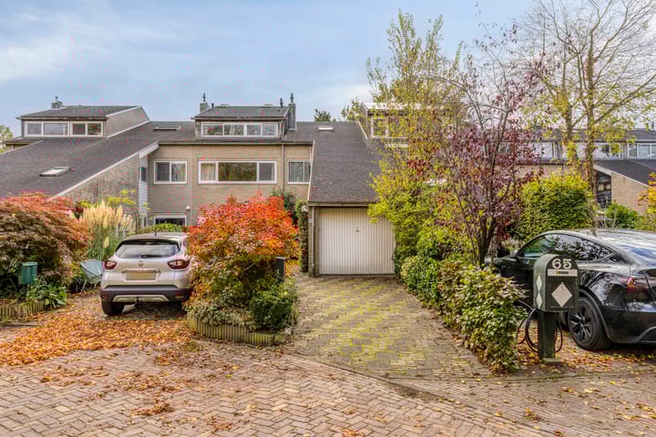 Grienden 63 in Leusden foto