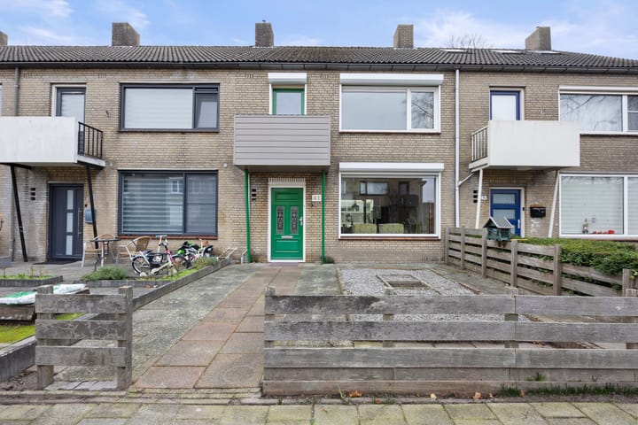 Groen van Prinstererlaan 41 in Waalwijk foto