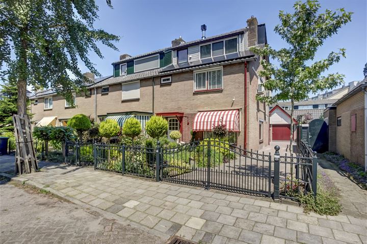 Groen van Prinstererlaan 42 in Baarn foto