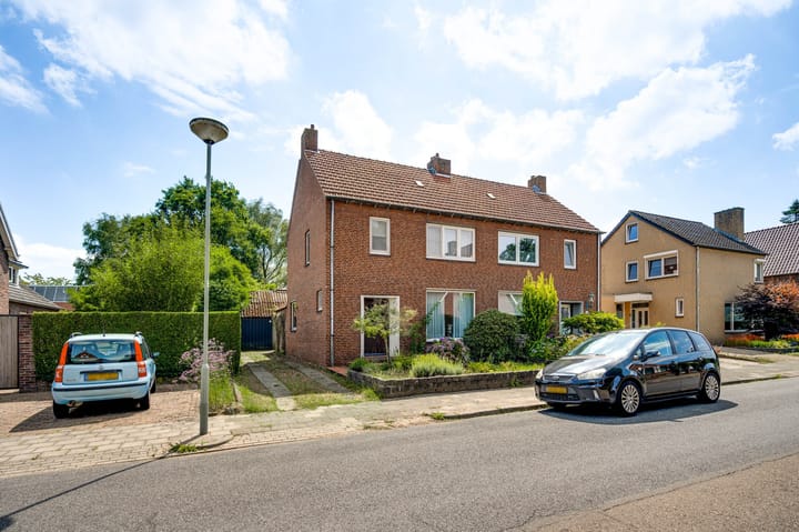 Groenstraat 17 in Roggel foto