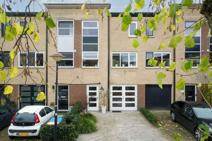 Groninger Kroongaarde 14 in Amersfoort foto