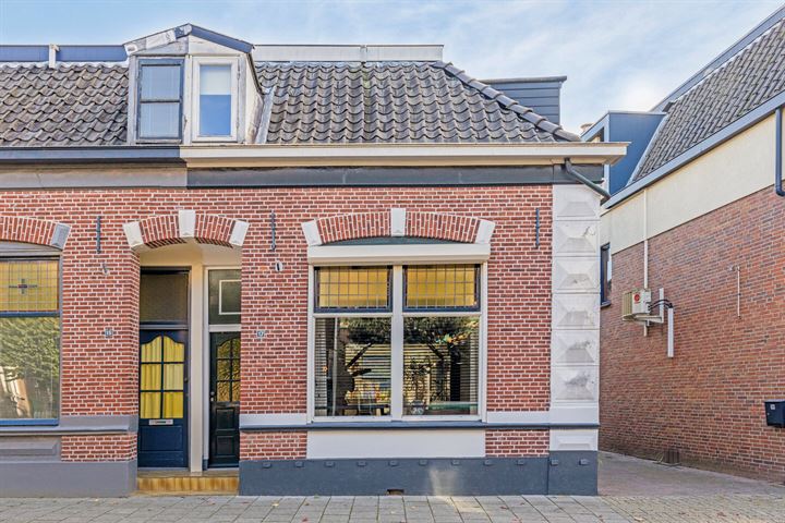 Grotestraat 17 in Goor foto