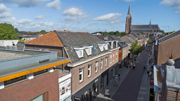 Grotestraat 64A in Venray foto