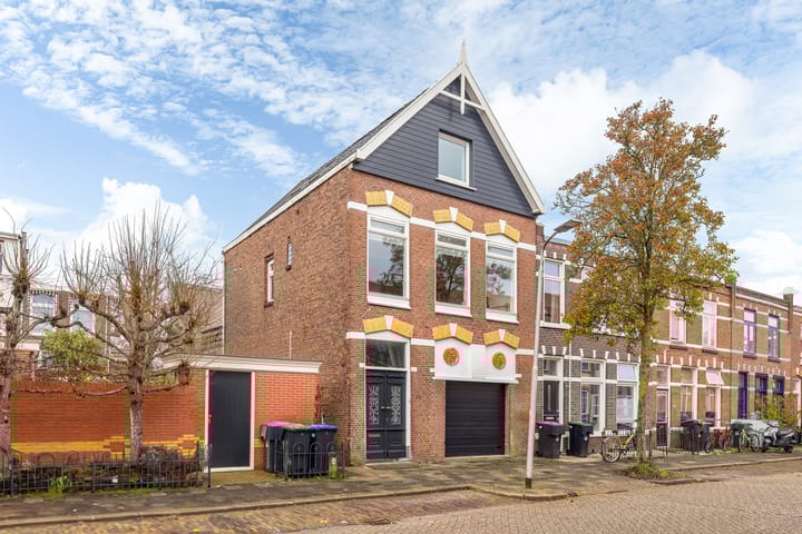 Gysbert Japicxstraat 35 in Leeuwarden foto