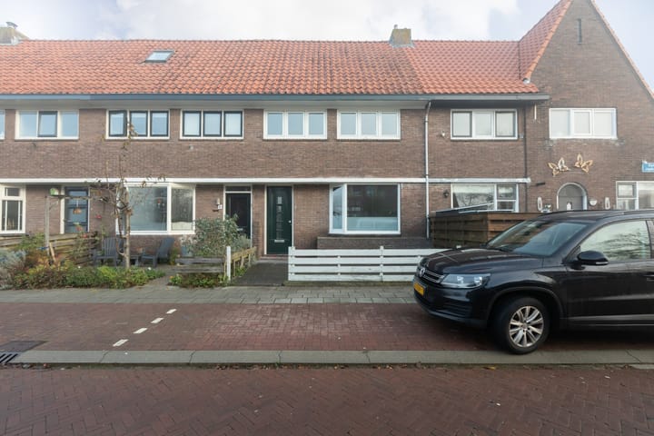Gysbert Japiksstraat 4 in Sneek foto