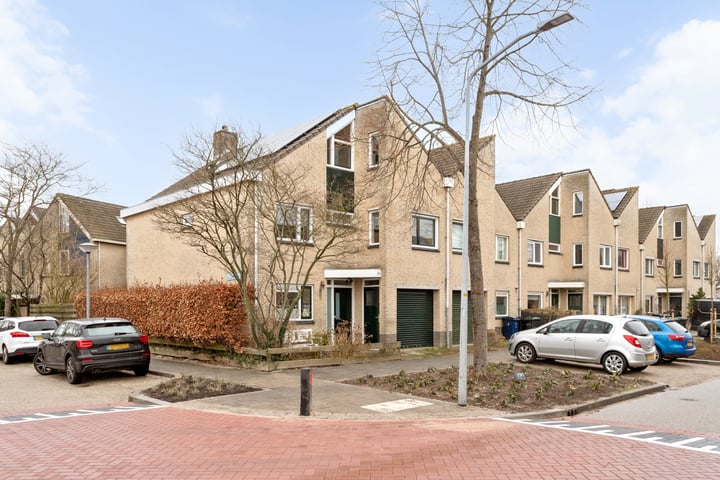 H. Andriessenweg 1 in Almere foto