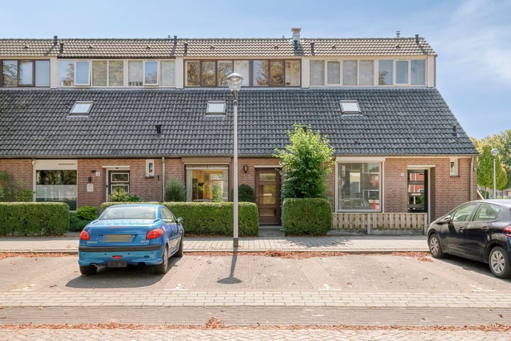 Haaglaan 5 in Helmond foto