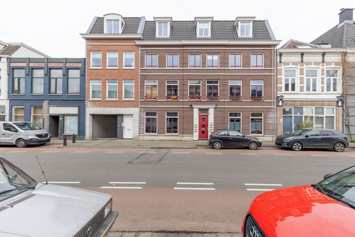 Haagweg 72C in Breda foto