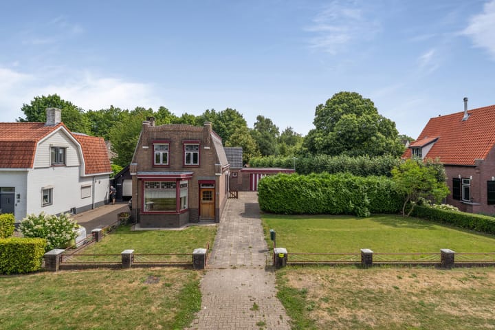 Haansberg 24 in Etten-Leur foto