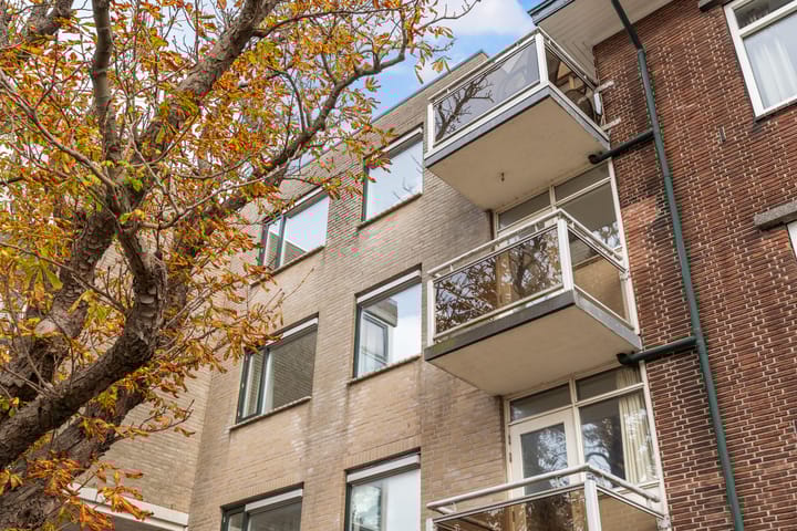 Haarlemmerweg 1E in Leiden foto