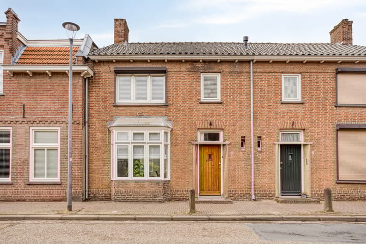 Haarstraat 10 in Ammerzoden foto