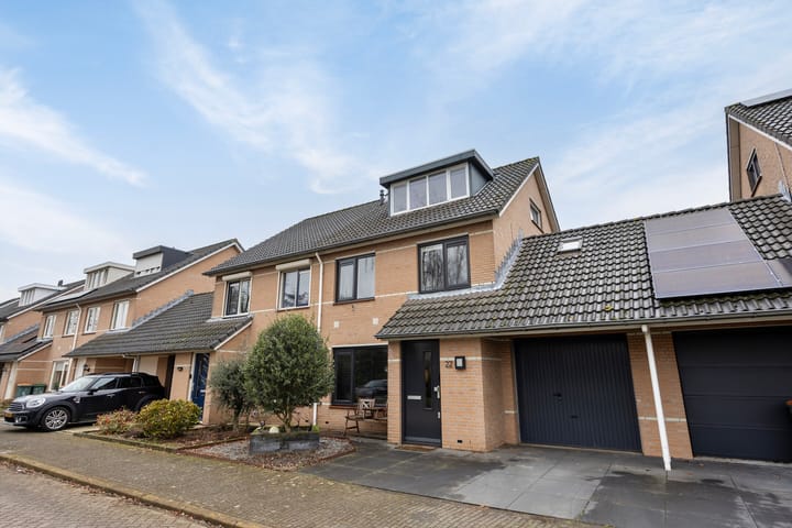 Haenenveld 22 in Teteringen