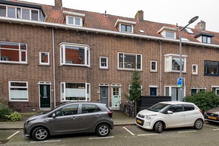 Hagedoornstraat 8B in Rotterdam foto