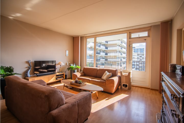 Hammarskjöldlaan 235 in Rijswijk foto