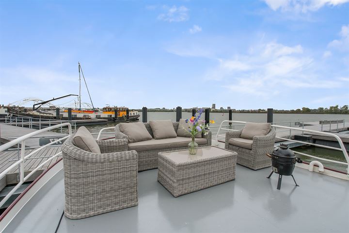 Haringbuisdijk 977 in Amsterdam foto