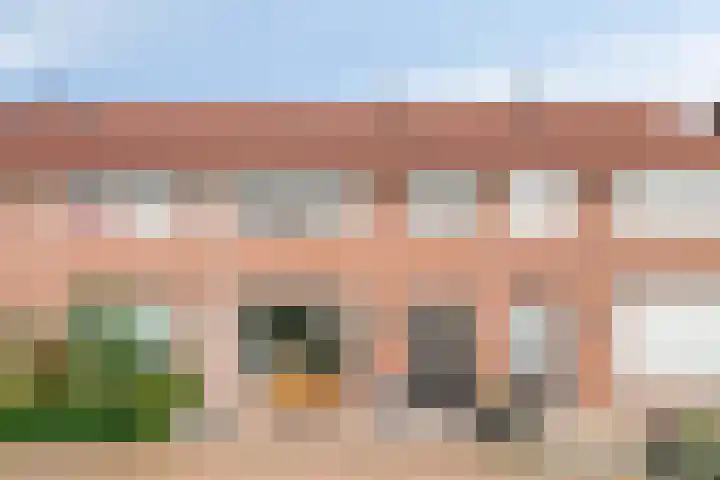 Haringvliet 10 Terneuzen