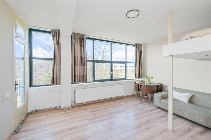 Harry Koningsbergerstraat 158 in Amsterdam foto