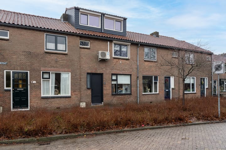 Havenstraat 2 in Werkendam foto