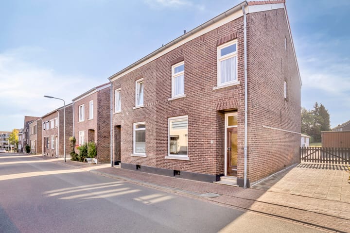 Heirstraat 23 in Elsloo foto