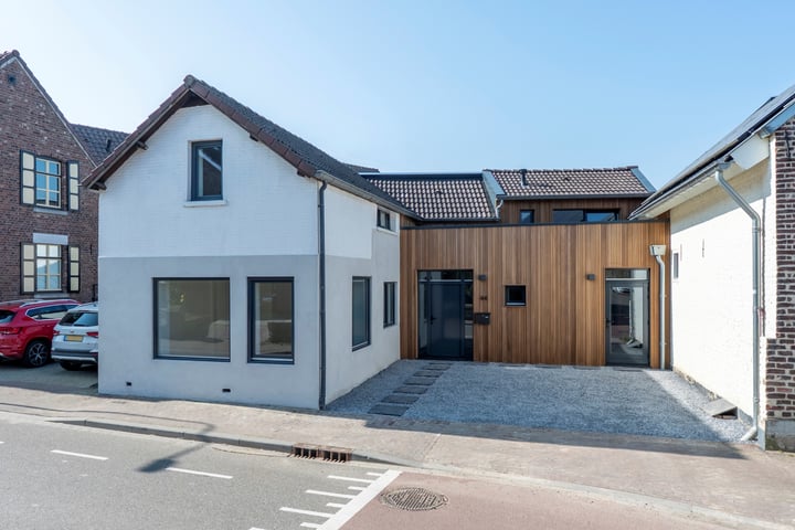 Heistraat 44 in Einighausen foto