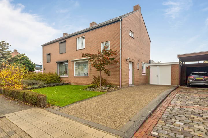 Heiveldstraat 15 in Elsloo foto