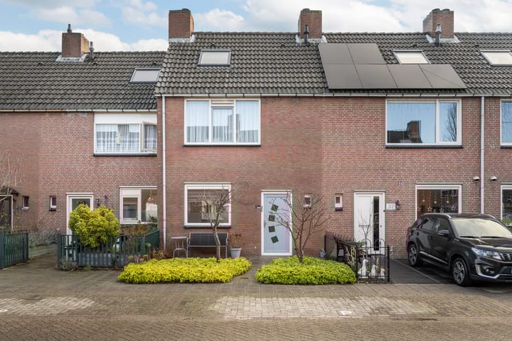 Heliotroop 35 in 's-Gravenzande