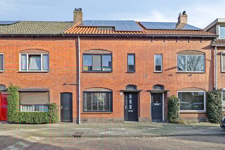 Hellebaardstraat 21 in Tilburg foto