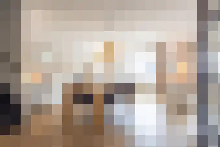 Helmbloem 7 Elsloo thumbnail 14