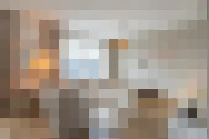 Helmbloem 7 Elsloo thumbnail 18