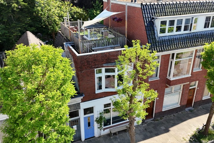 Helper Westsingel 6 in Groningen foto