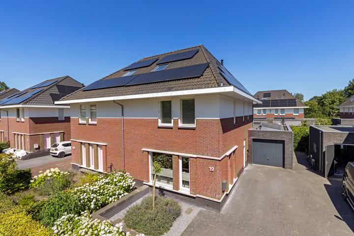 Hemsinge 19 in Zuidlaren foto