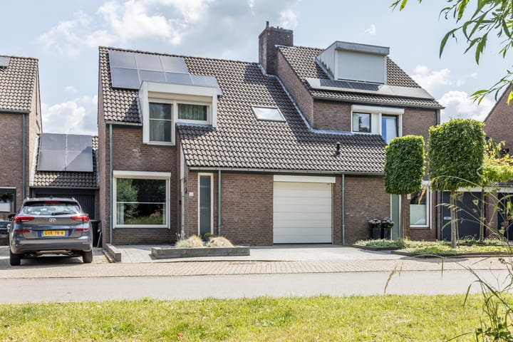 Hendrik van Veldekestraat 56 in Voerendaal foto