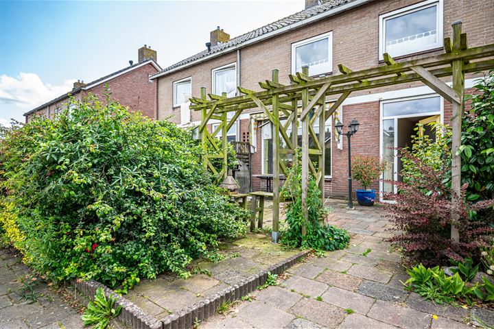 Henri Dunantstraat 23 in Staphorst foto