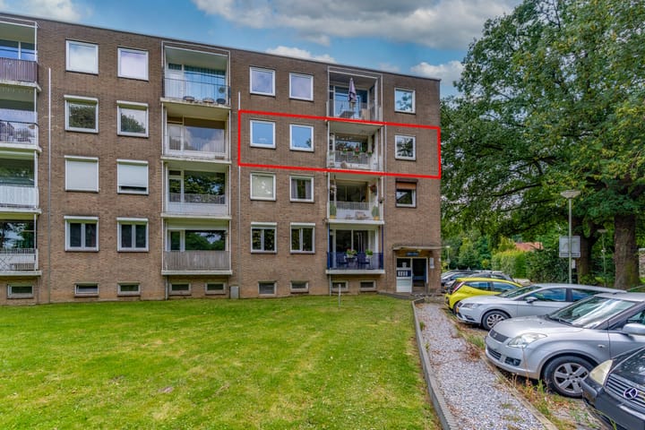 Henri Hermanslaan 420 in Geleen foto