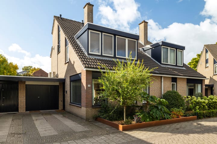 Henri t' Sasplein 31 in Breda foto