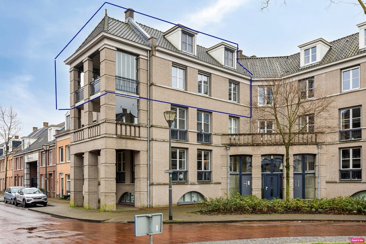 Herenlaan 99 in Helmond foto