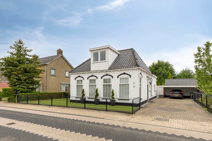 Foto van woning Herenweg 10, Donkerbroek