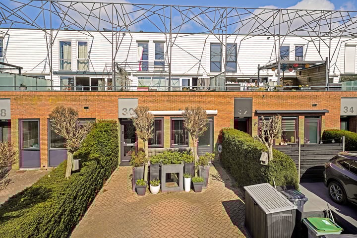 Herfstpark 30 in Nieuw-Vennep foto