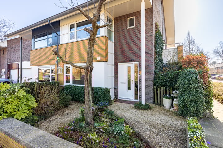 Herfststraat 6 in Almere foto